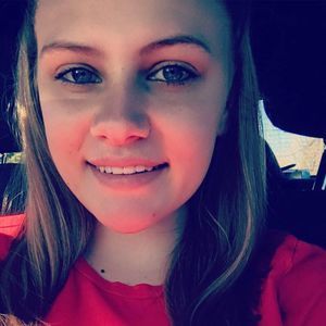 Meet your Posher, Carla